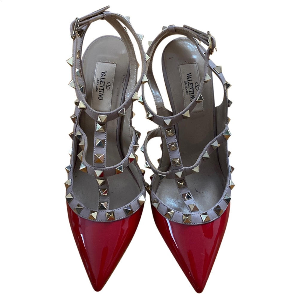 Preloved Authentic Valentino Rockstud Pumps in Red